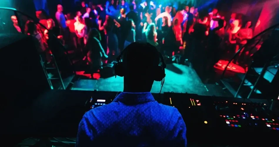 Castaic Nightlife Guide: Best Evening Spots & Entertainment in Castaic, California